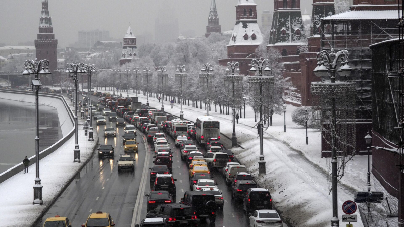 Осторожнее на поворотах: как московские дороги делают безопасными